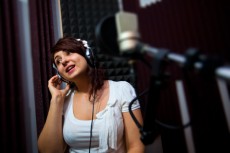 Romanian female VoiceOver